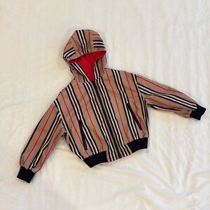Burberry London England reversible jacket size 4 years 110cm